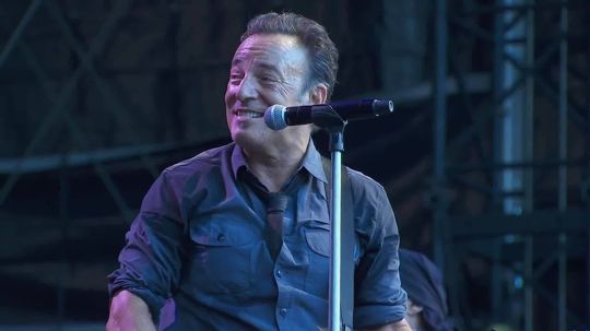 img-bruce-springsteen-you-never-can-tell-425